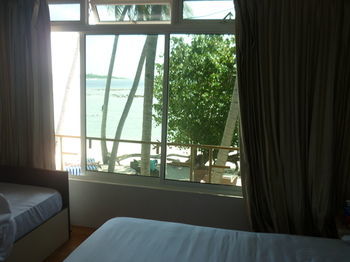 Hotel Batuta Maldives Surf View Thulusdhoo Exterior foto